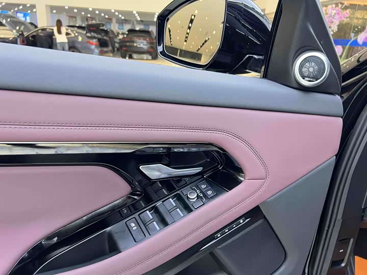 Фото 6 - Land Rover Range Rover Evoque L