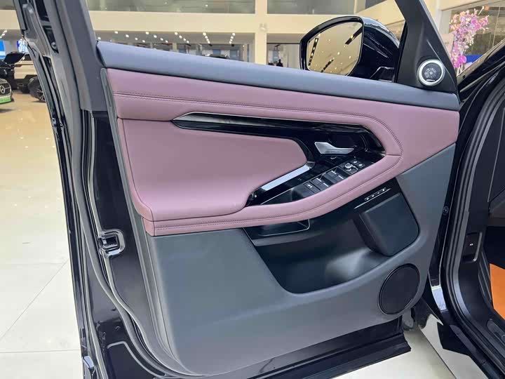 Фото 9 - Land Rover Range Rover Evoque L