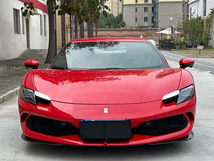 Фото 2 - Ferrari 296