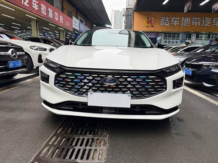 Фото 2 - Ford Mondeo