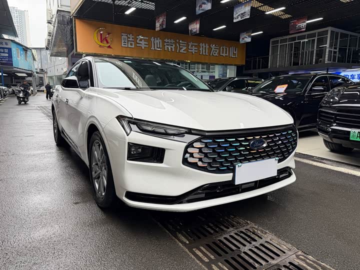 Фото 3 - Ford Mondeo