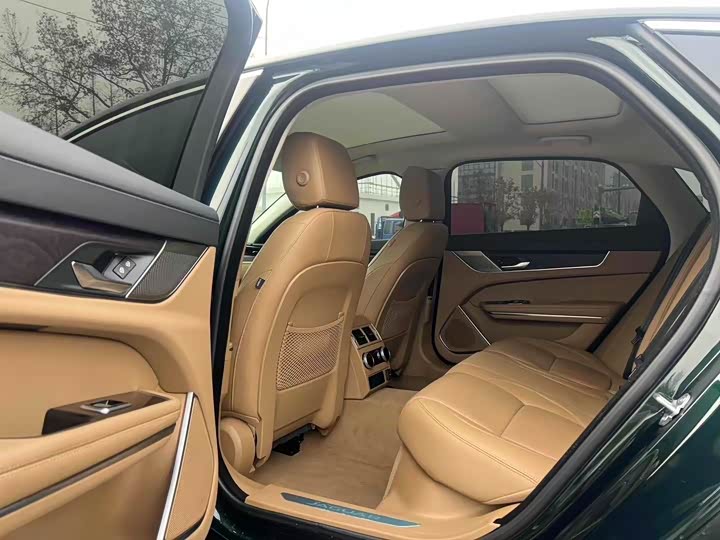 Фото 6 - Jaguar XF L