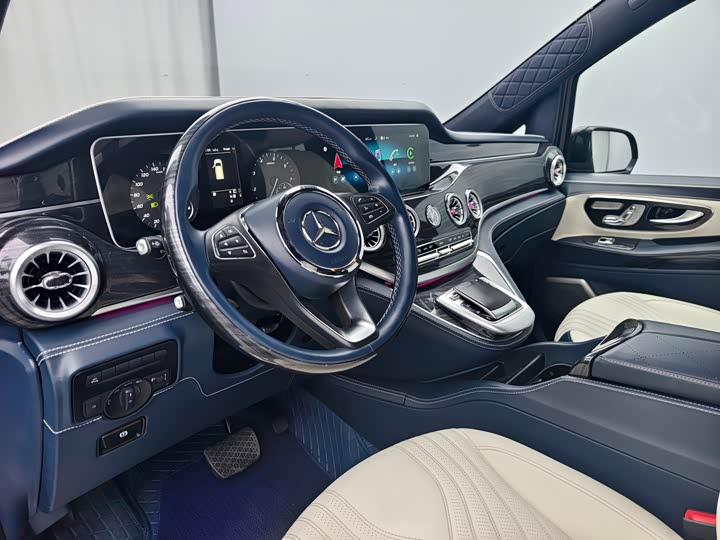 Фото 9 - Mercedes-Benz Vito