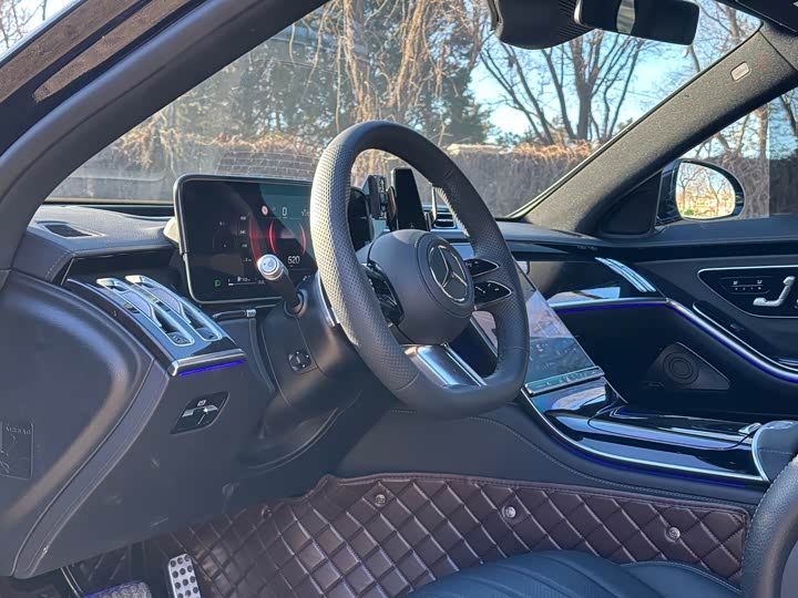 Фото 3 - Mercedes-Benz S-Class