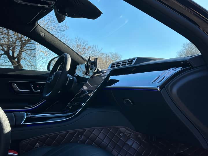 Фото 5 - Mercedes-Benz S-Class