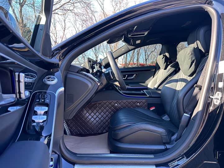 Фото 6 - Mercedes-Benz S-Class