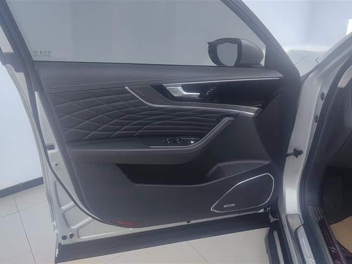 Фото 7 - Hongqi HS5