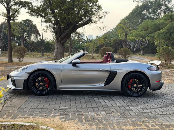 Фото 5 - Porsche 718