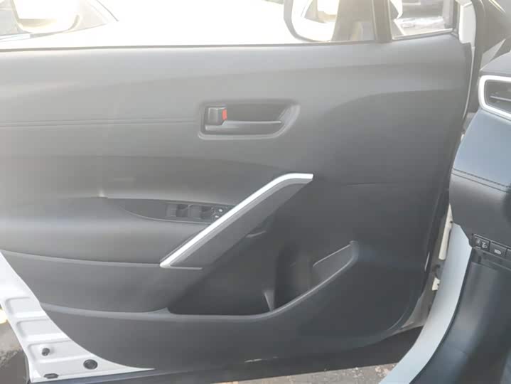 Фото 7 - Toyota Corolla Cross