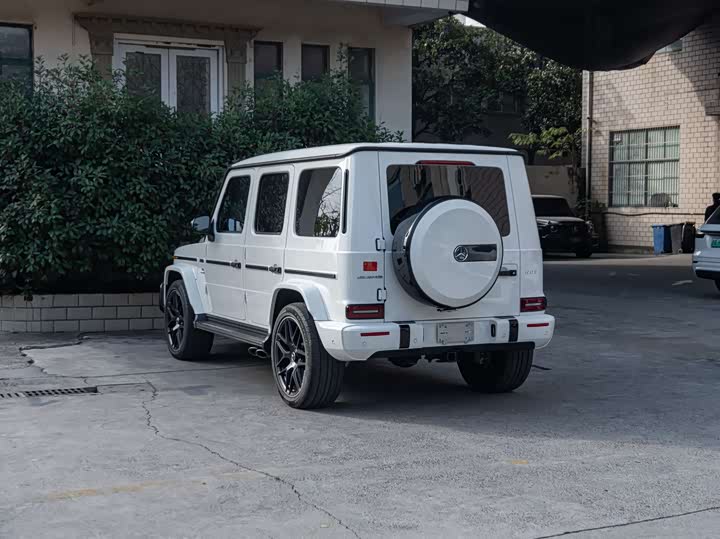 Фото 6 - Mercedes-Benz G-Class AMG