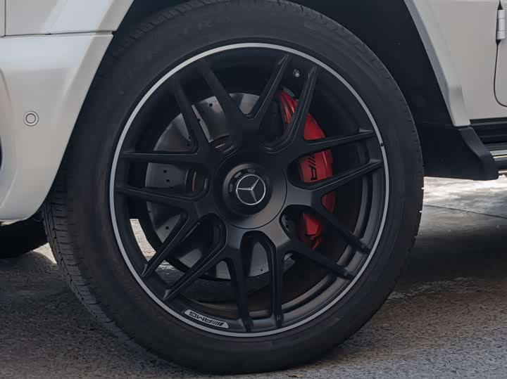 Фото 8 - Mercedes-Benz G-Class AMG