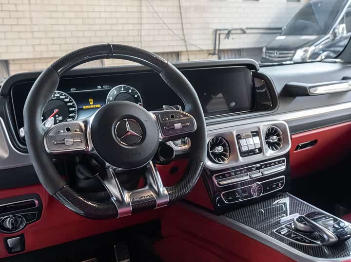 Фото 9 - Mercedes-Benz G-Class AMG
