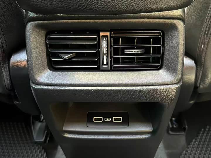 Фото 9 - Honda CR-V