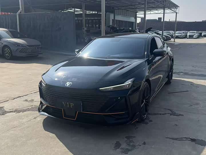 Фото 1 - Changan UNI-V