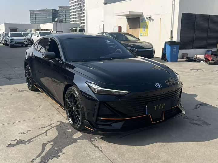 Фото 3 - Changan UNI-V