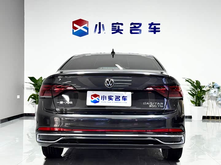 Фото 8 - Volkswagen Sagitar L