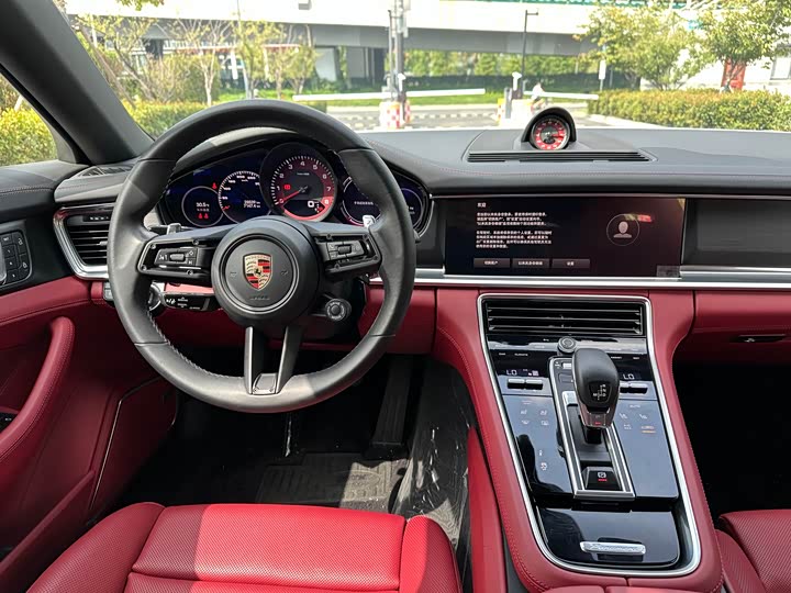 Фото 8 - Porsche Panamera