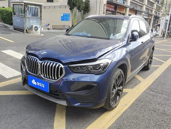 Фото 1 - BMW X1