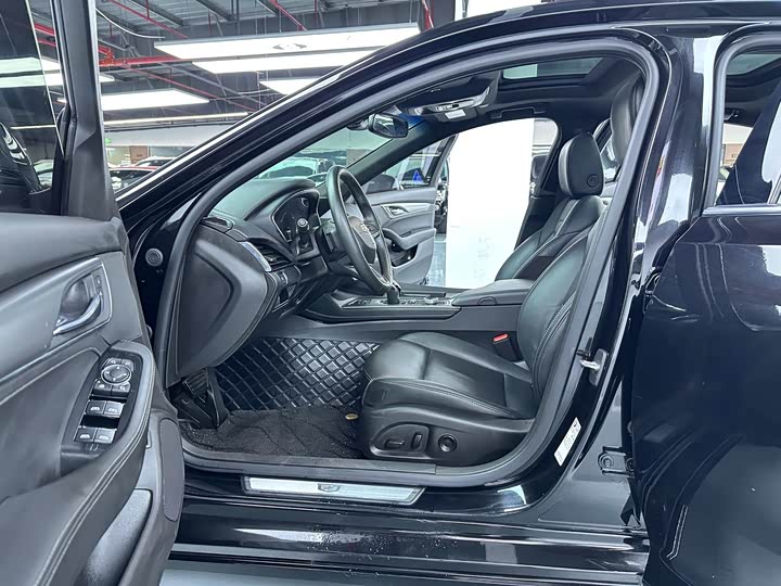 Фото 4 - Cadillac CT5