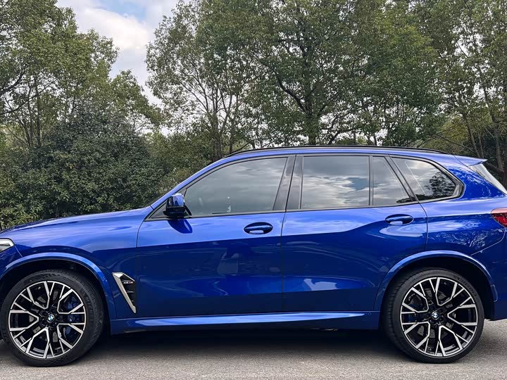 Фото 4 - BMW X5 M