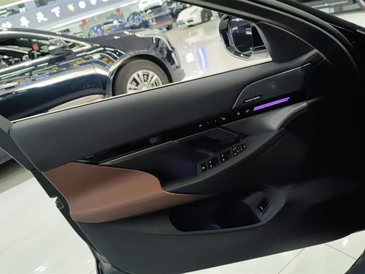 Фото 7 - BMW 5 Series