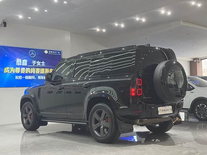 Фото 4 - Land Rover Defender