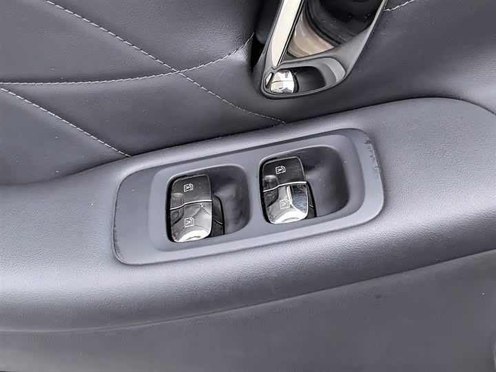 Фото 9 - GAC Aion V