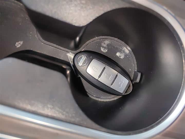 Фото 9 - Nissan Teana