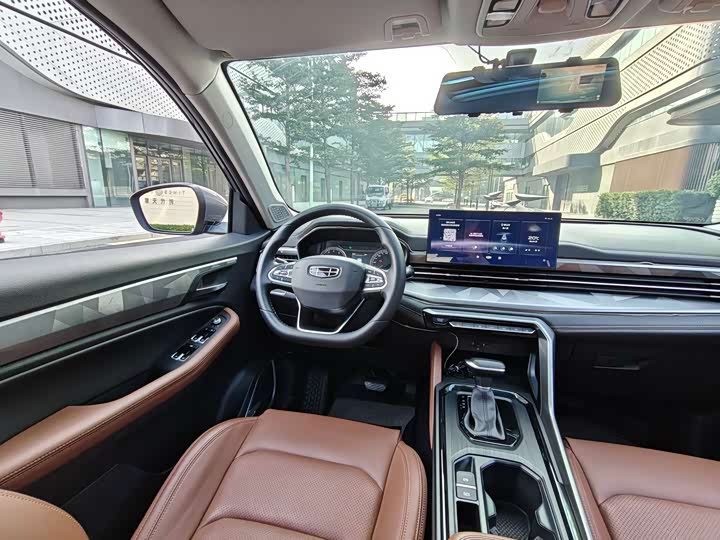 Фото 5 - Geely Vision X6