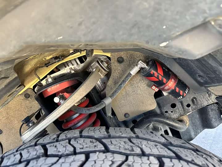 Фото 7 - Tank 300