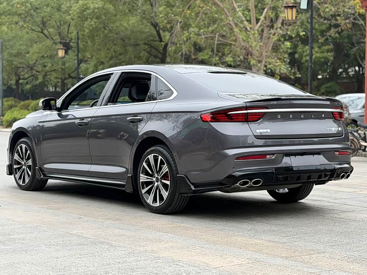 Фото 6 - Geely Preface