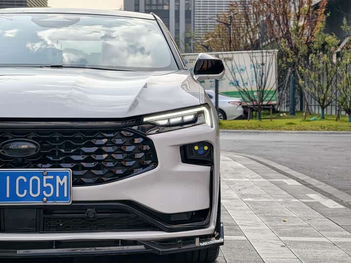 Фото 5 - Ford Mondeo