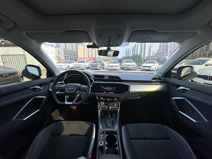 Фото 5 - Audi Q3