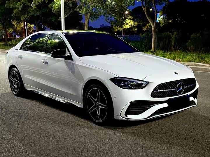 Фото 1 - Mercedes-Benz C-Class