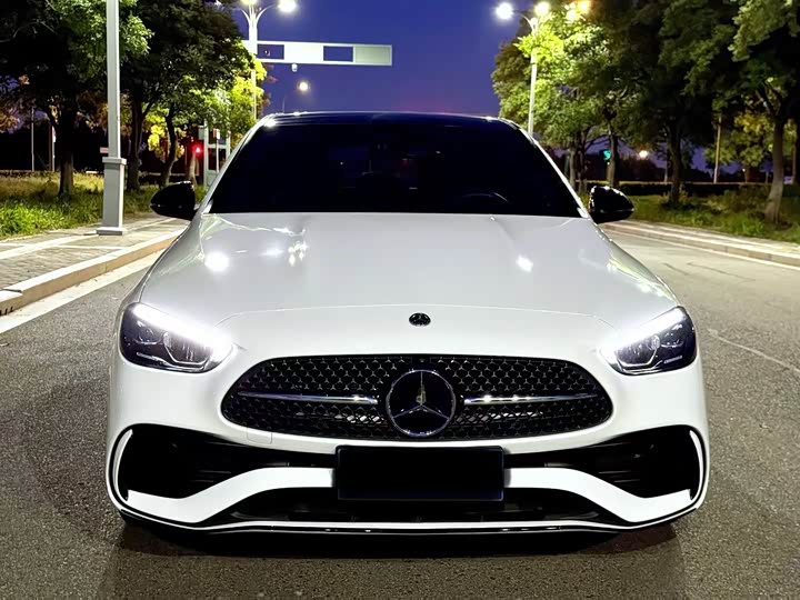 Фото 2 - Mercedes-Benz C-Class