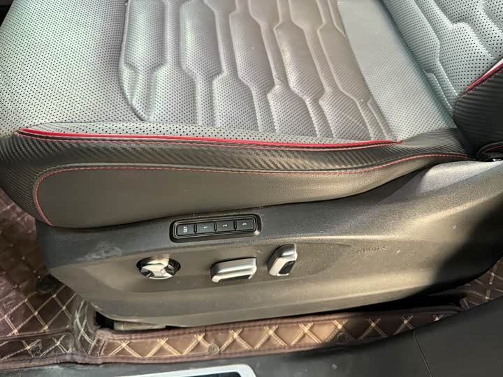 Фото 9 - Volkswagen Teramont X