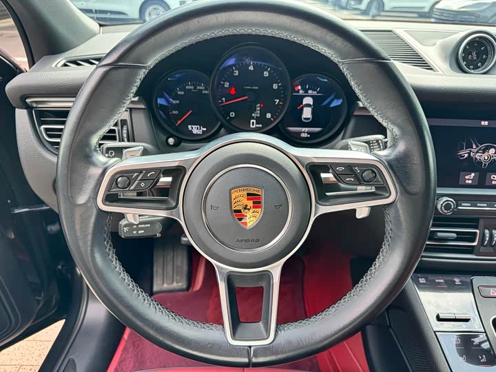 Фото 7 - Porsche Macan