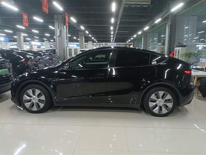 Фото 5 - Tesla Model Y