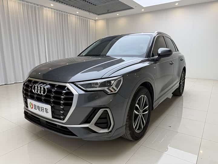 Фото 2 - Audi Q3