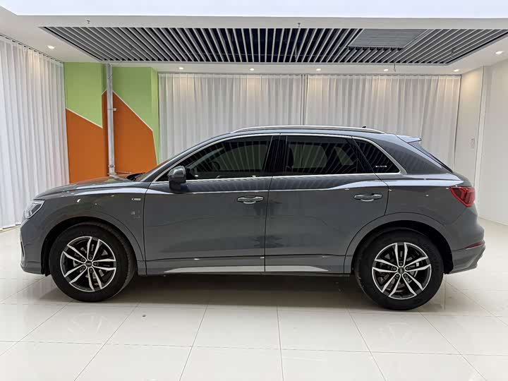 Фото 5 - Audi Q3