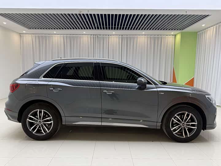 Фото 7 - Audi Q3