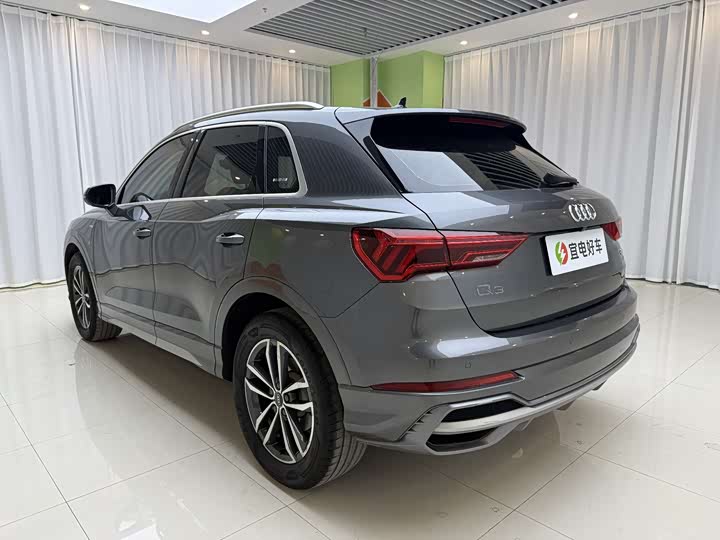 Фото 9 - Audi Q3