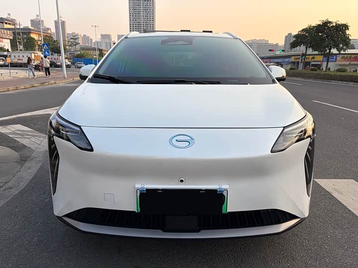 Фото 2 - GAC Aion Y