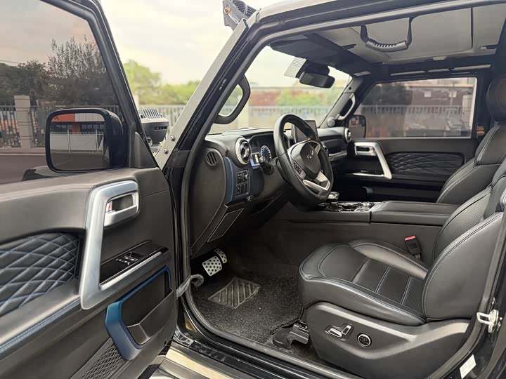 Фото 2 - BAIC Beijing F40