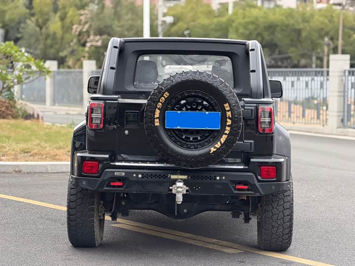 Фото 8 - BAIC Beijing F40