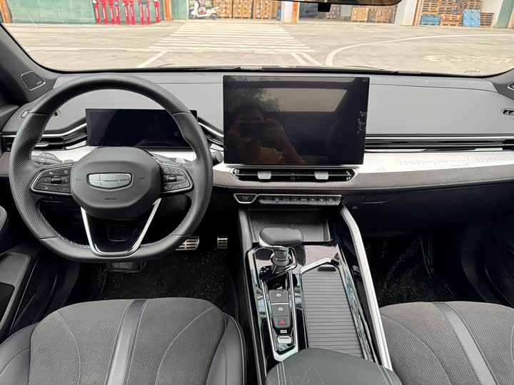 Фото 5 - Geely Preface