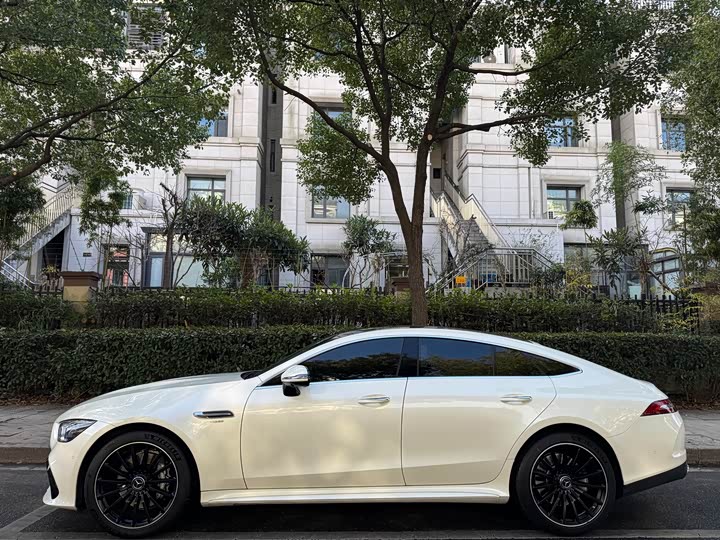 Фото 3 - Mercedes-Benz AMG GT