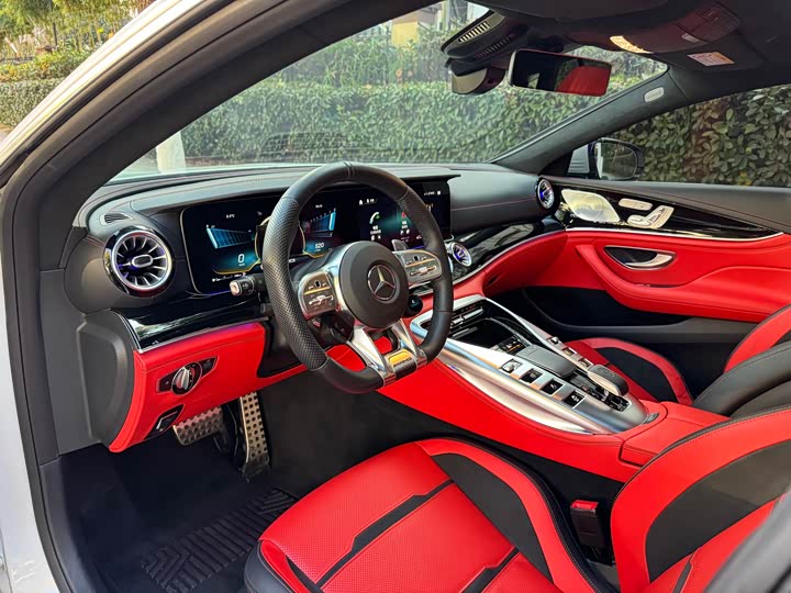 Фото 6 - Mercedes-Benz AMG GT