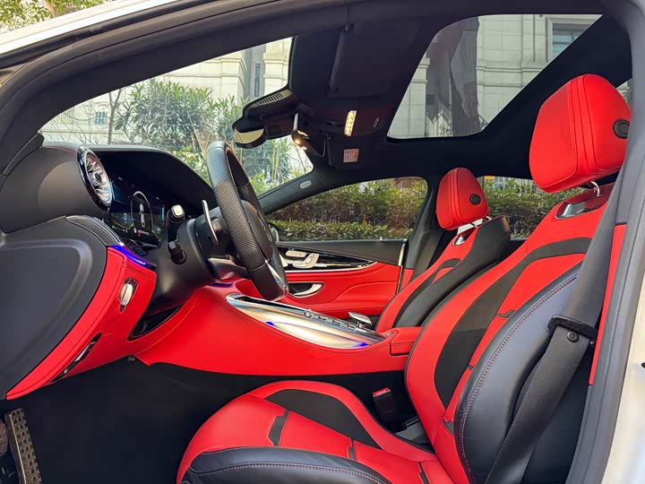 Фото 7 - Mercedes-Benz AMG GT