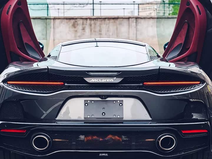 Фото 6 - McLaren GT